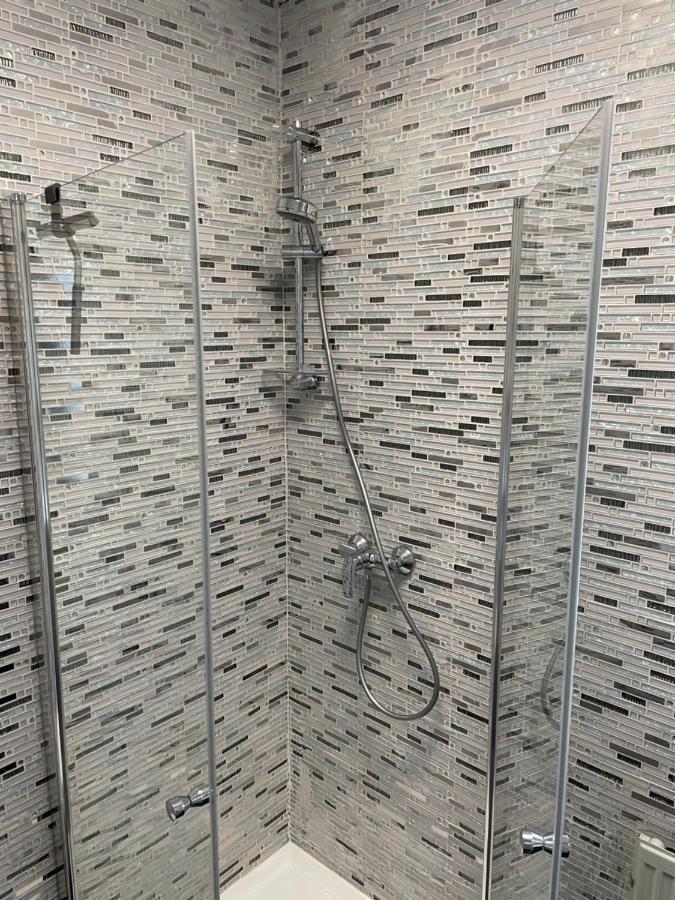 Zimmer Im Herzen Von Durlach カールスルーエ エクステリア 写真